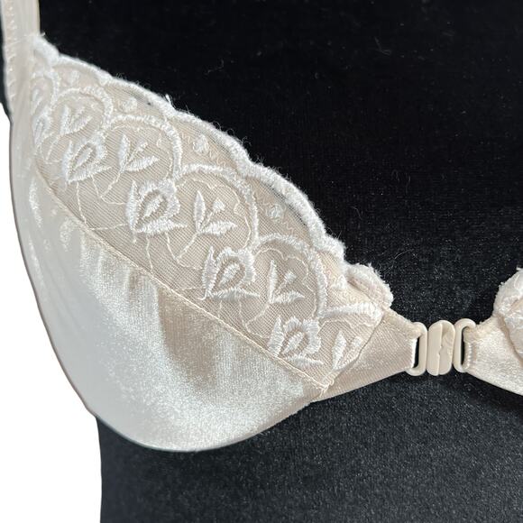 Ladies Sexy Front Closure Underwire Bra Beige - Picture 4 of 14